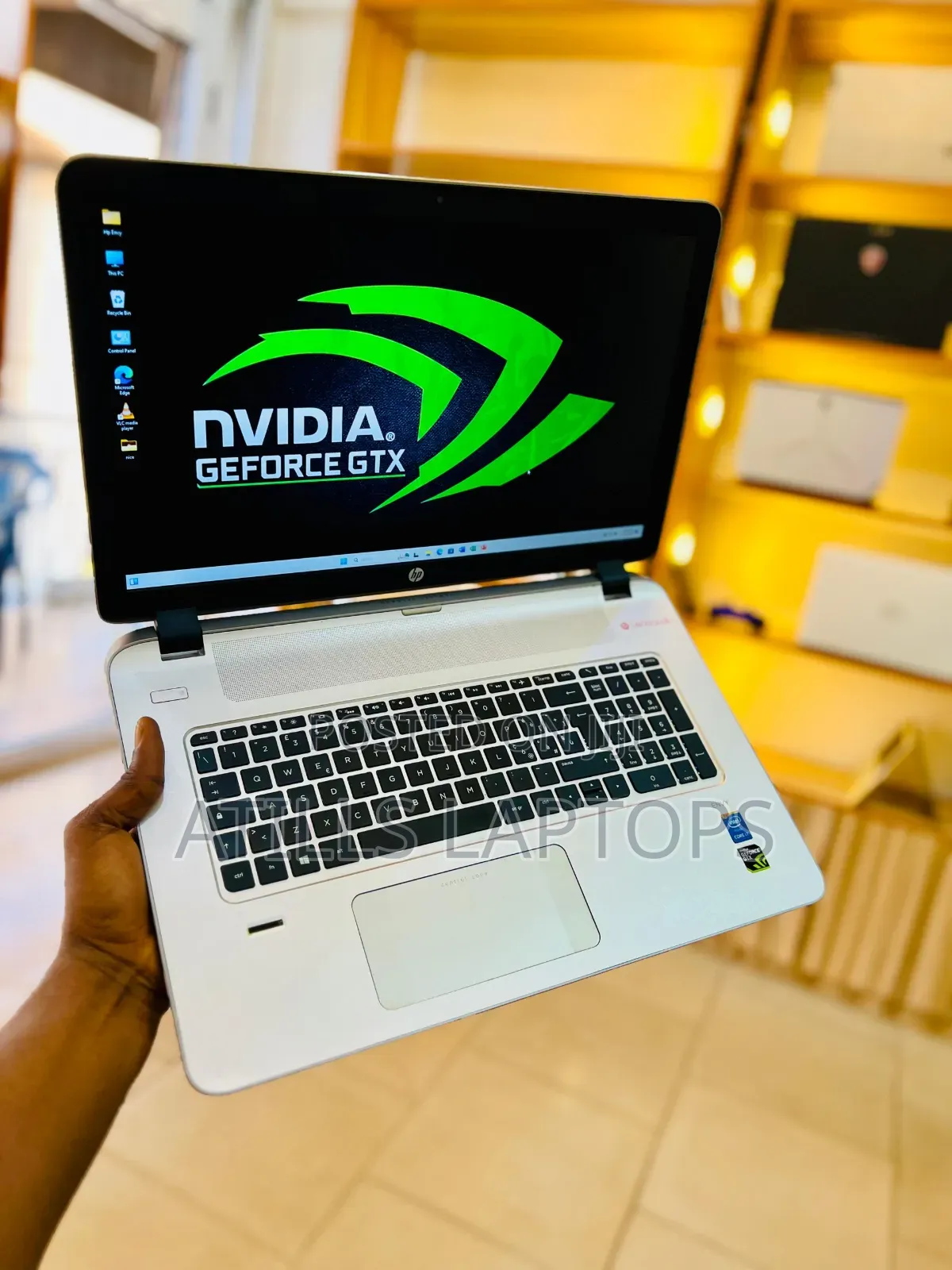 Laptop HP Envy 17 16GB Intel Core I7 SSD 1.5T
