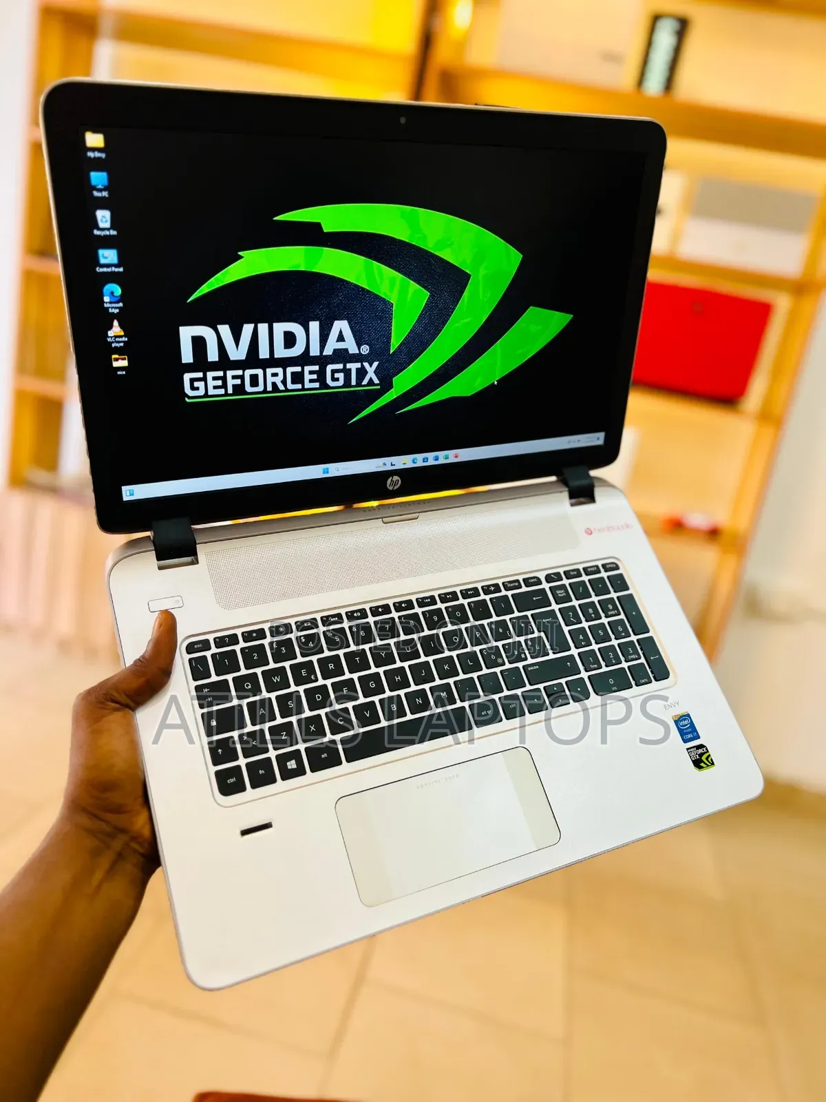 Laptop HP Envy 17 16GB Intel Core I7 SSD 1.5T