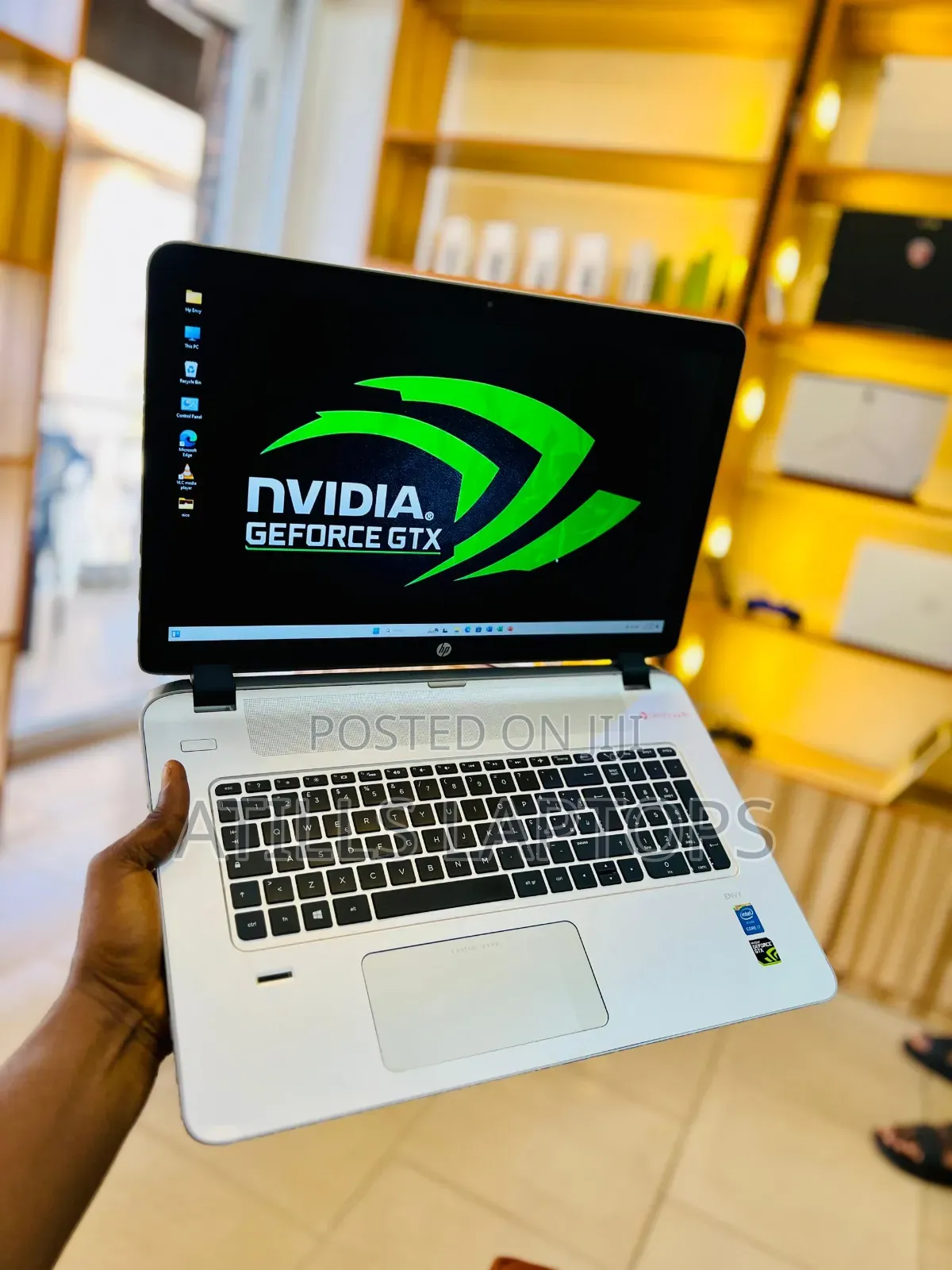 Laptop HP Envy 17 16GB Intel Core I7 SSD 1.5T