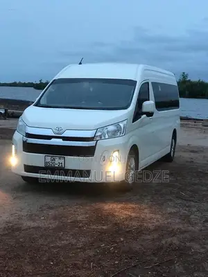 Mini Van - 14 Seater (New Type)