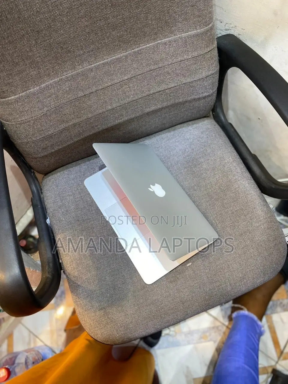 New Laptop Apple MacBook Air 2014 4GB Intel Core I5 SSD 128GB