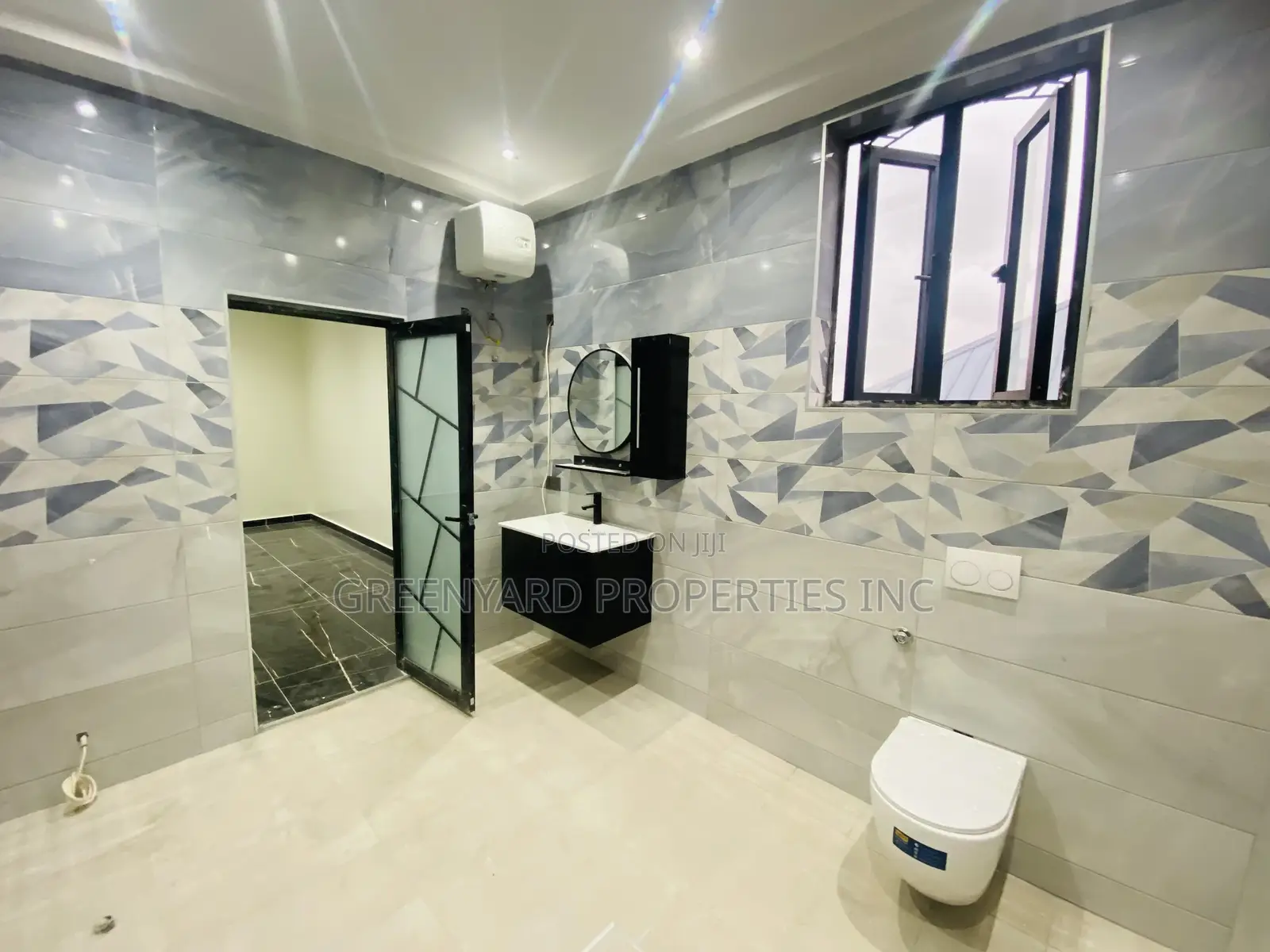 4bdrm House in East Legon for sale