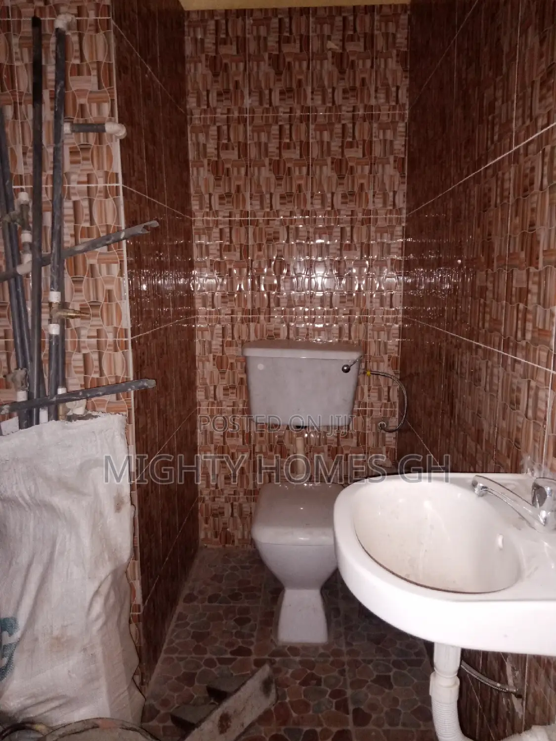 1bdrm Apartment in Mighty Homes, Kasoa for rent
