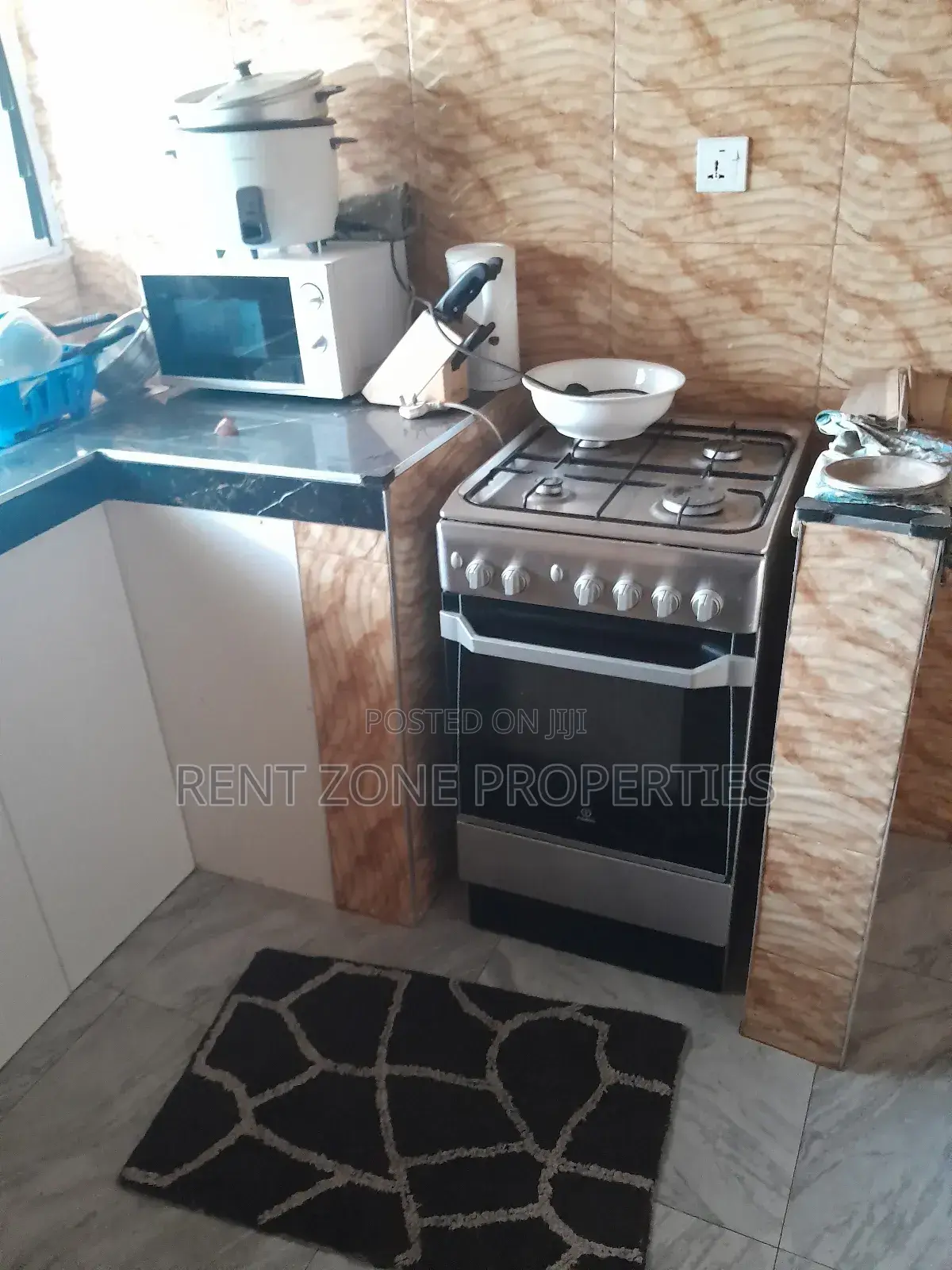 Fully Furnished 3bedrooms Apartments