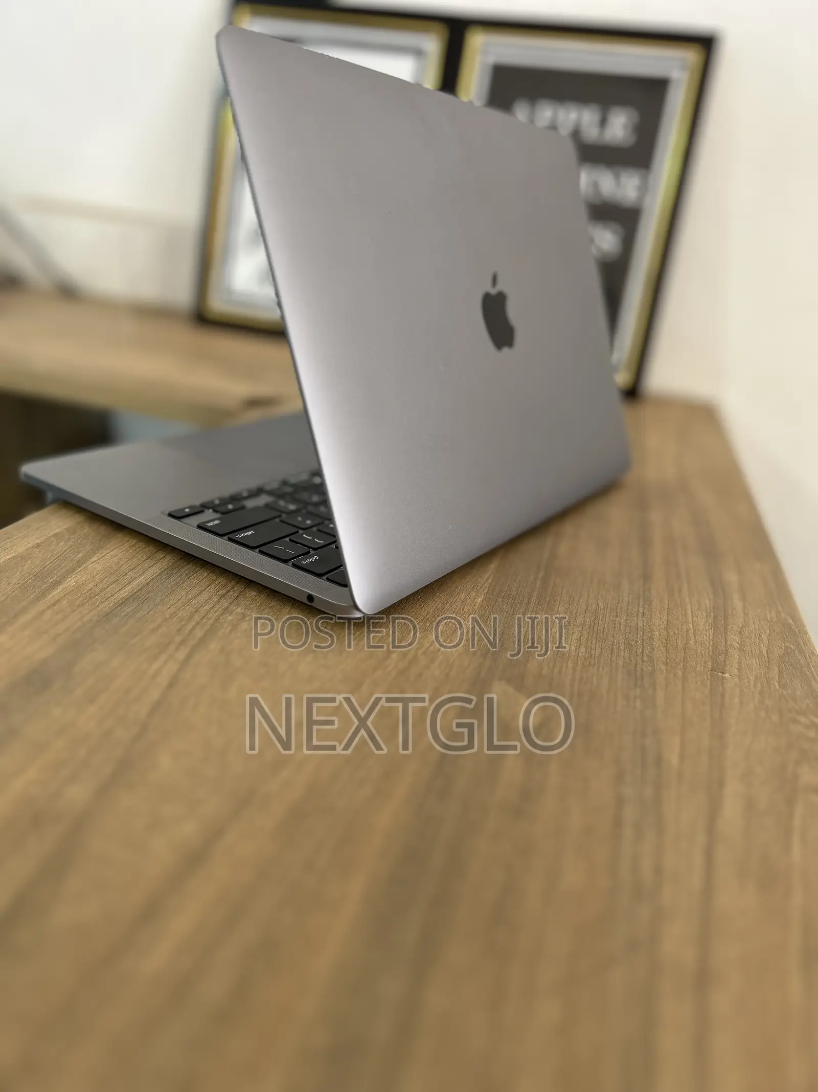 Laptop Apple MacBook Pro 8GB Intel Core i5 SSD 256GB