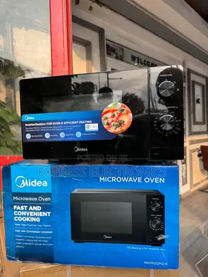 Fast Heating Sleek Microwave Oven 20L Midea MM7P012MZ-B