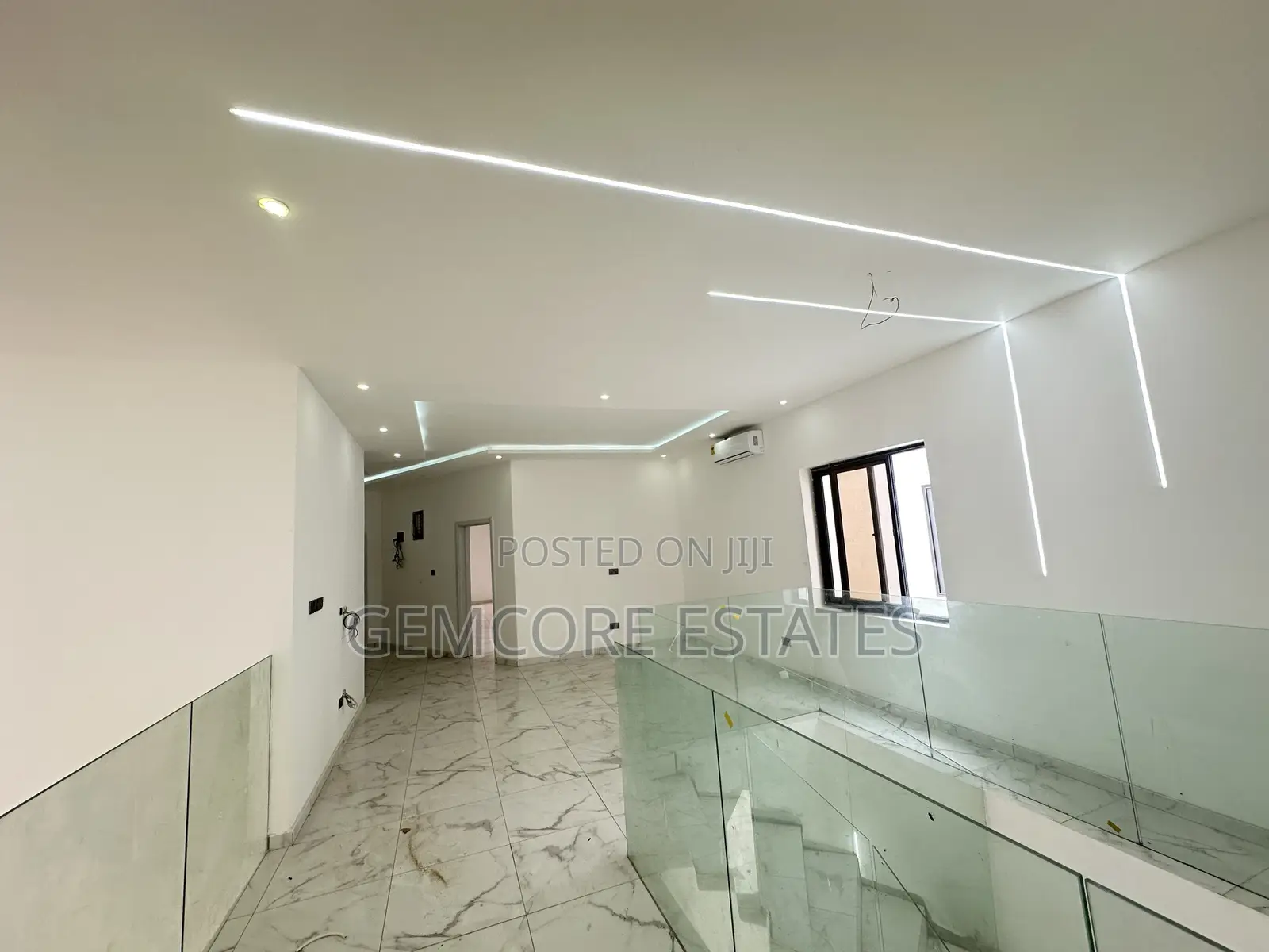 4bdrm Townhouse/Terrace in Puregem Agency, Ashaley Botwe for sale
