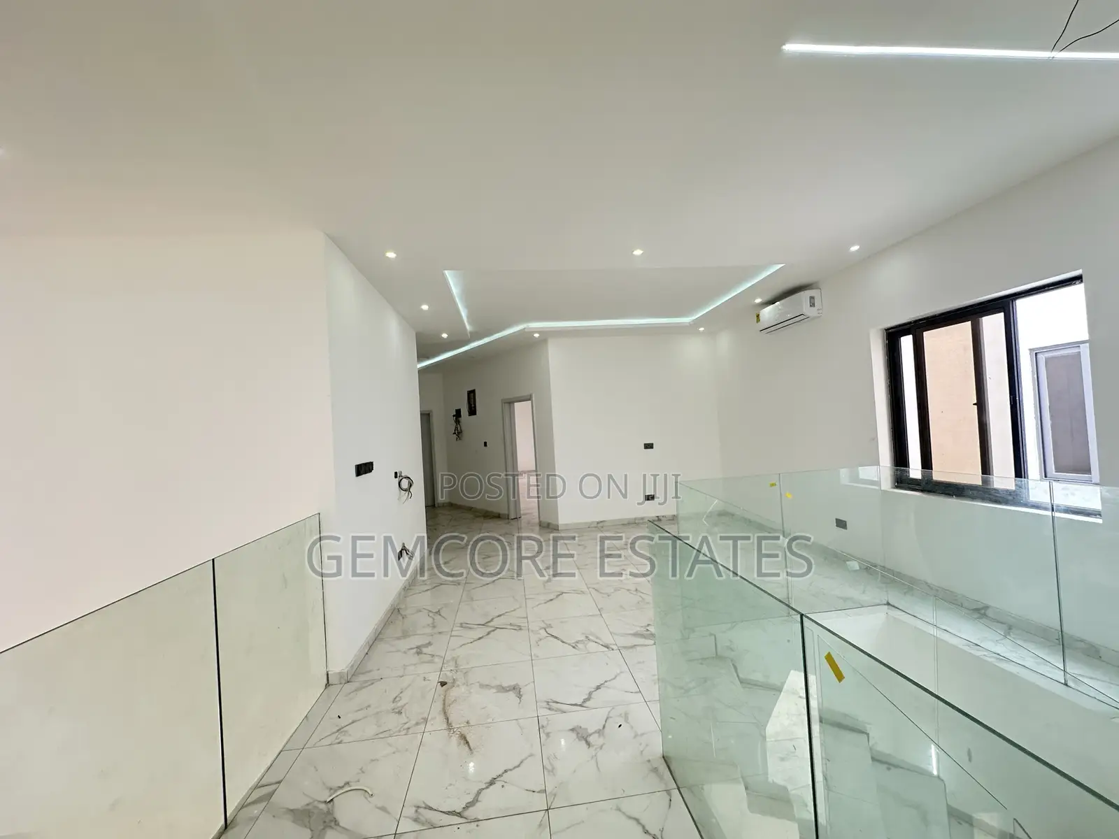 4bdrm Townhouse/Terrace in Puregem Agency, Ashaley Botwe for sale