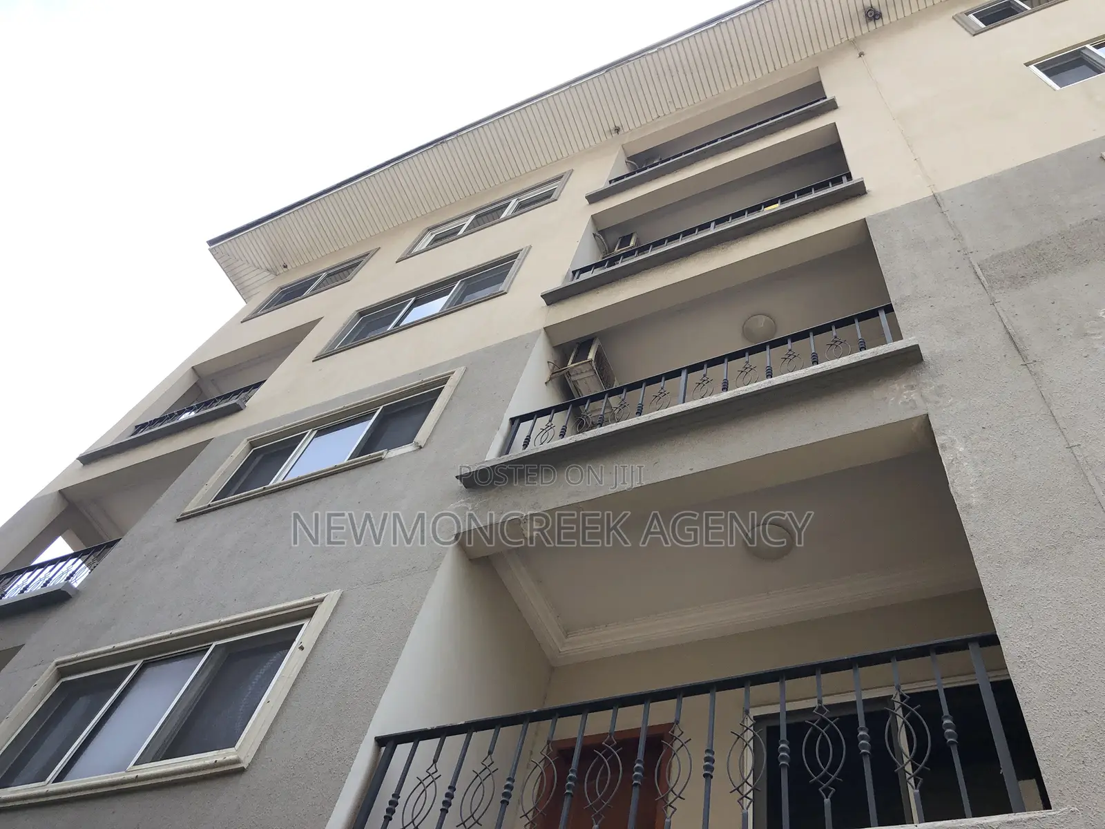 3bdrm Apartment in Accra,Ridge. for sale