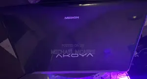 Laptop Medion 4GB Intel Core i3 HDD 700GB
