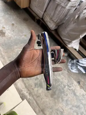 Kia Sportage 2012 Door Handle Out Side ( One Side )