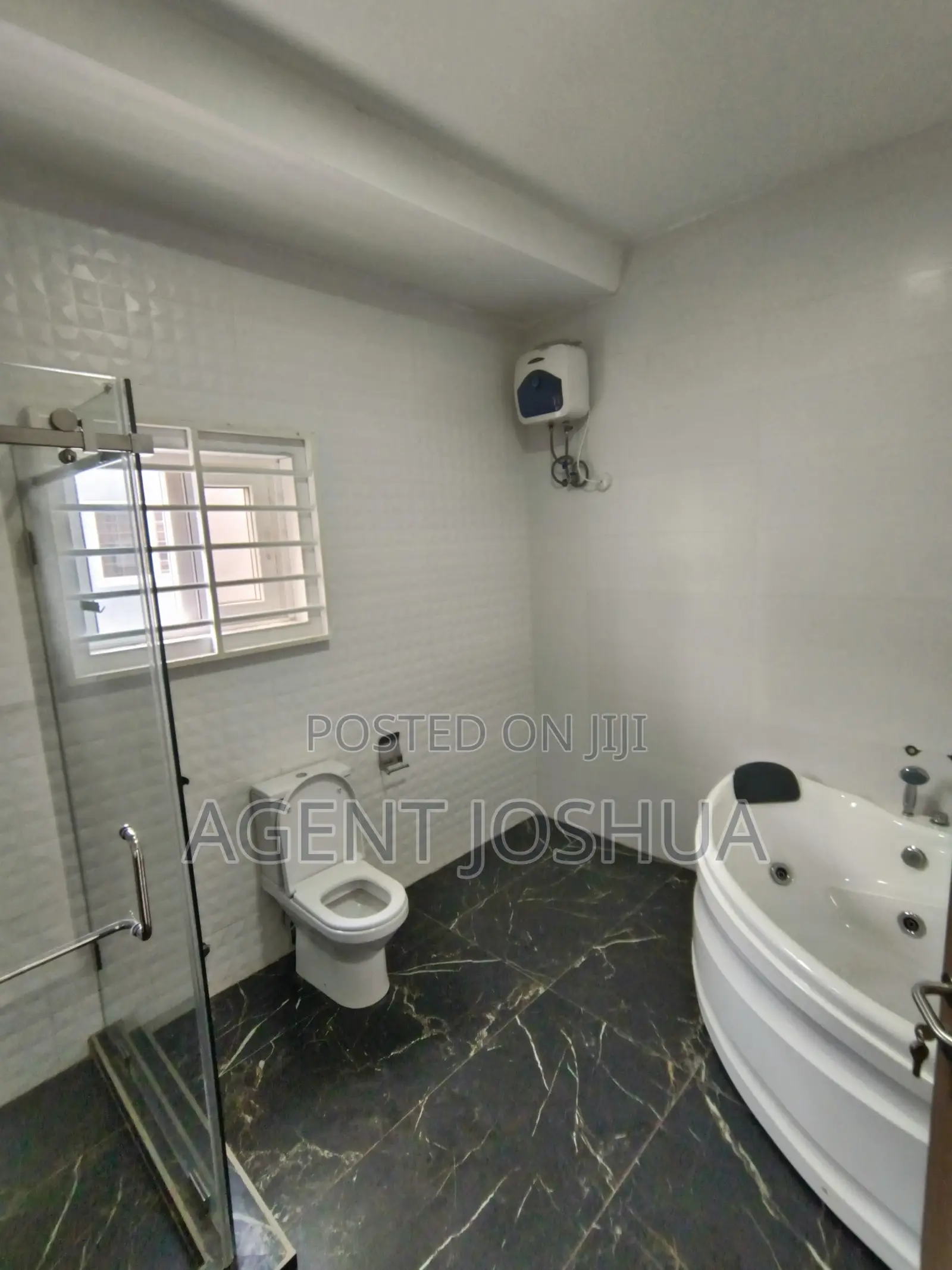 4bdrm House in Manet Court Estate, Airport Residential Area for rent