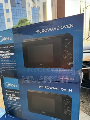 Well Design Midea MM7P012MZ-B Microwave Oven.