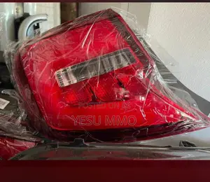 Toyota Camry 2012 Spec Taillight and Bootlight