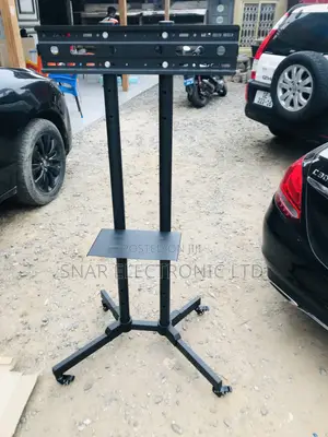 Highly Nicer Mobile TV Stand Rolling Movable for 32"-70