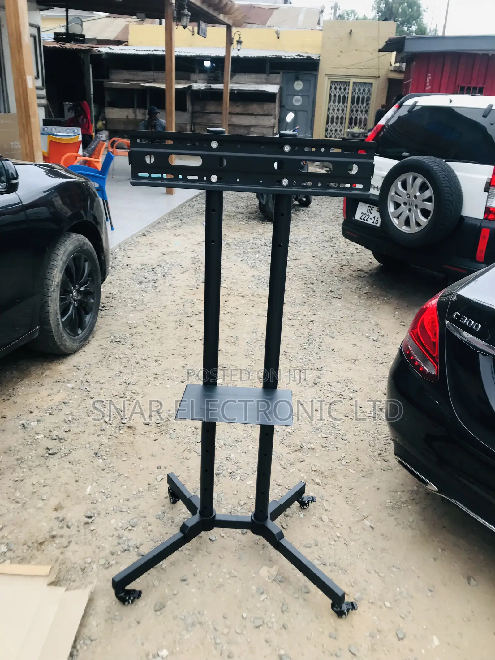Highly Cutest Mobile TV Stand Rolling Movable for 32"-70
