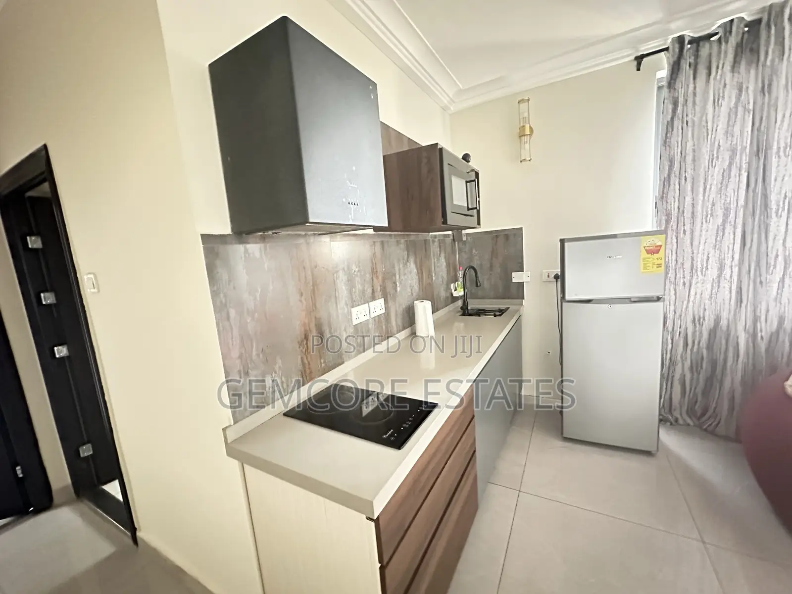 Furnished 1bdrm Apartment in Trasacco Estate, East Legon for rent
