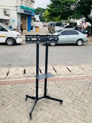 Long Lasting Mobile Tv Stand With Wheels for 32-70” Tv.