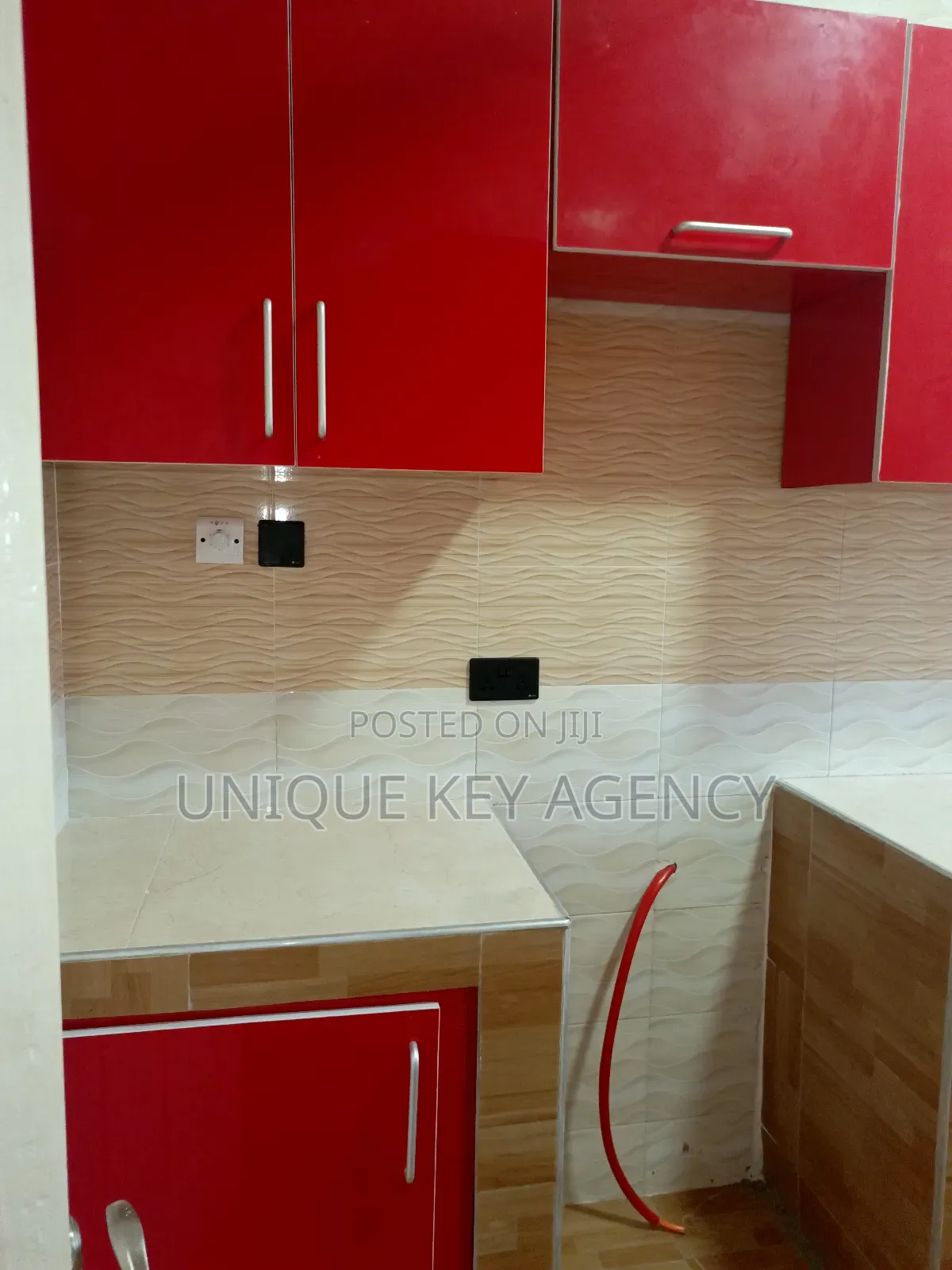 2bdrm Apartment in Unique Key Agency, Baatsona Total for rent