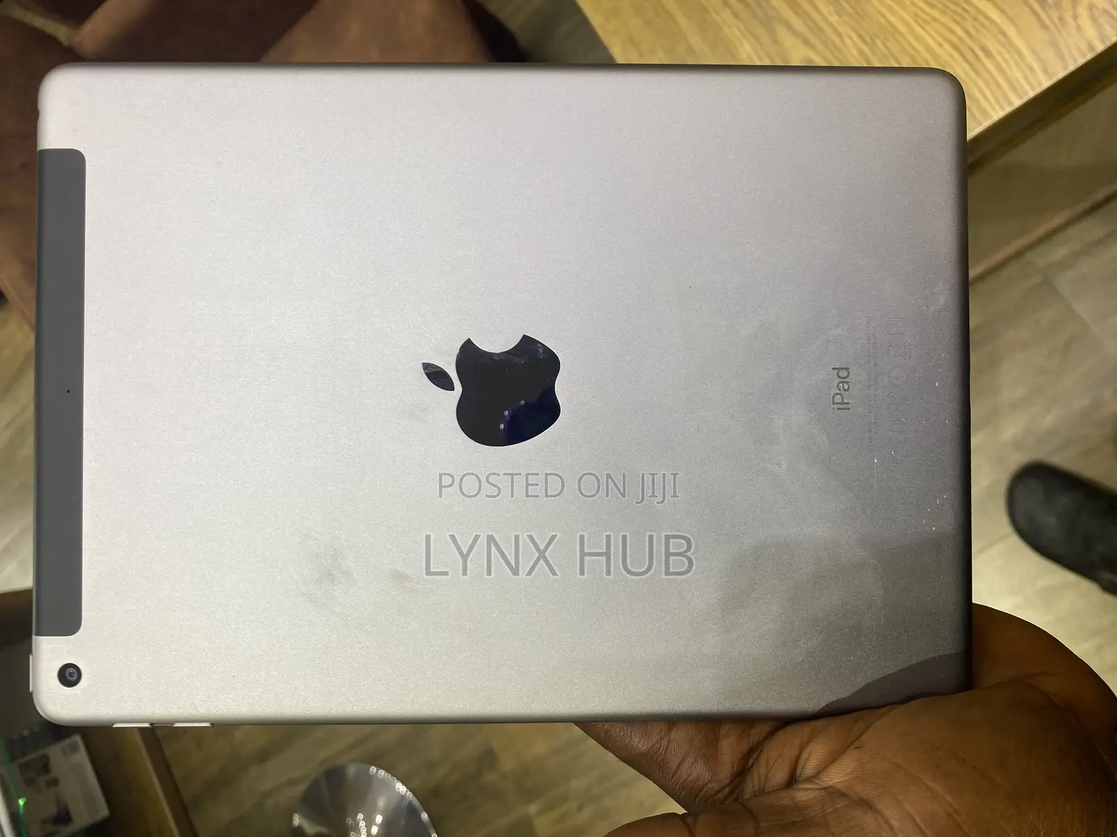 Apple iPad 9.7 32 GB Gray