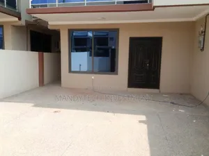 3bdrm Duplex in Oyarifa Mall Area for sale