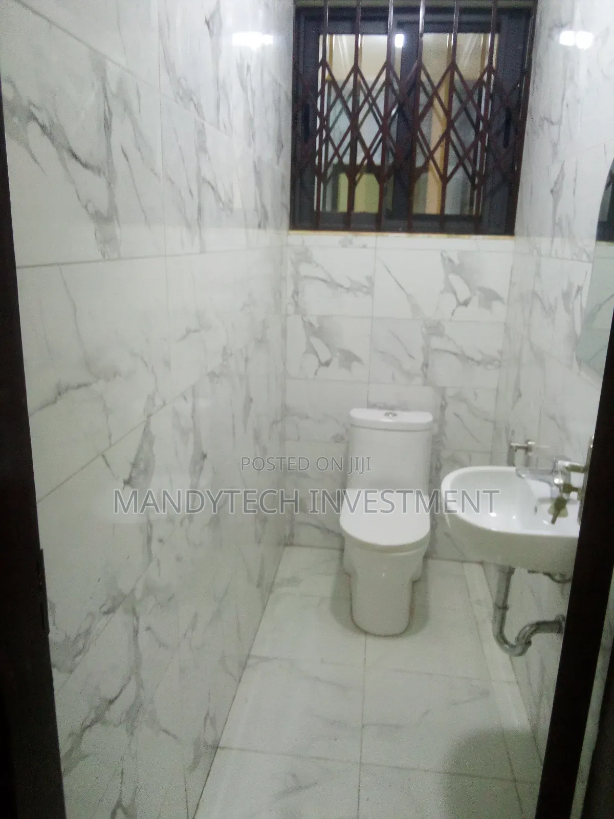 3bdrm Duplex in Oyarifa Mall Area for sale