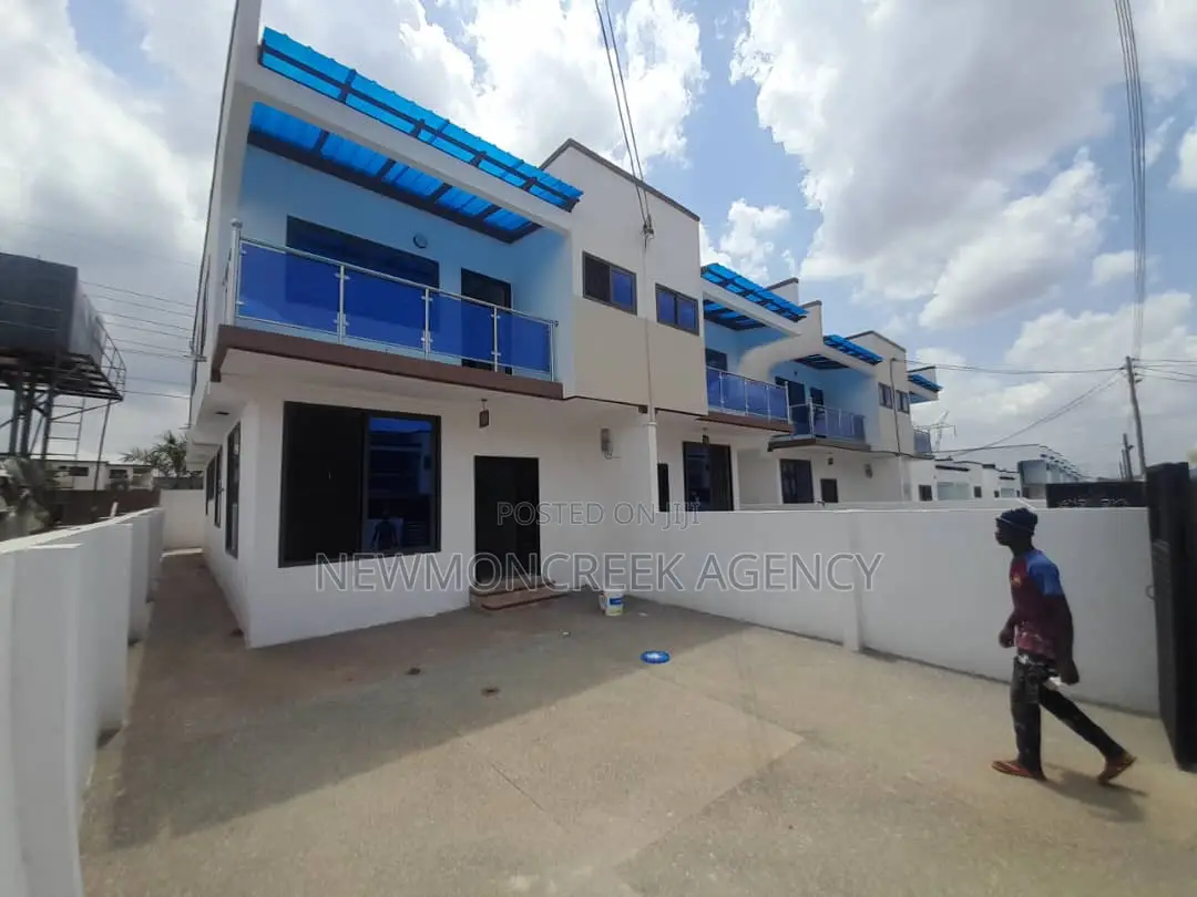 3bdrm Duplex in Gated Est.Oyarifa, Accra Metropolitan for sale
