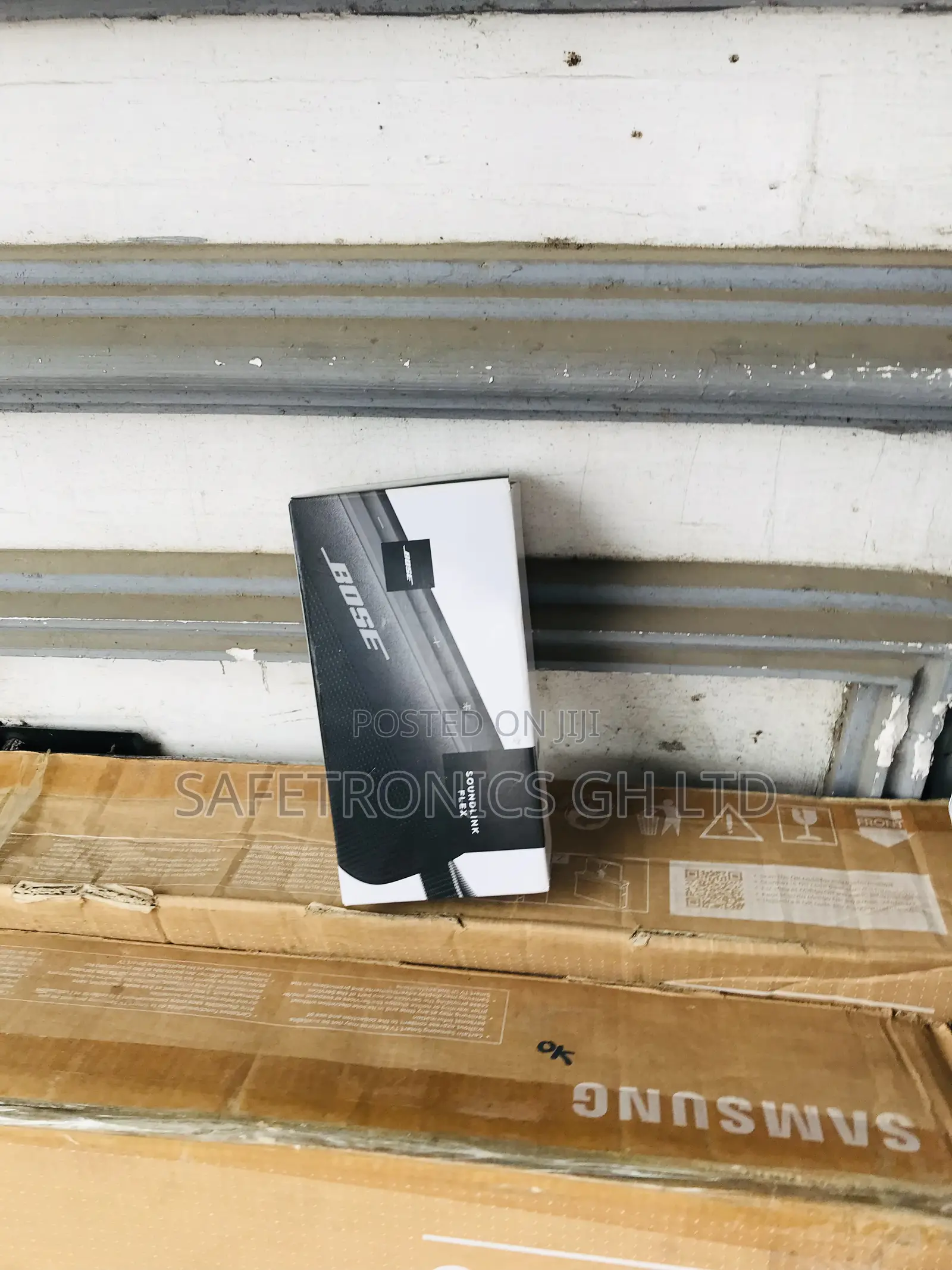 Lastest (Black) Bluetooth Wireless Bose Soundlink Flex 