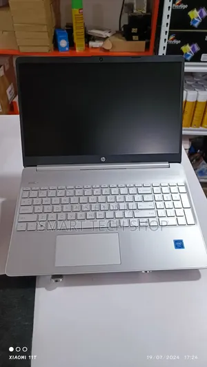 New Laptop HP 15S 8GB Intel Celeron SSD 256GB