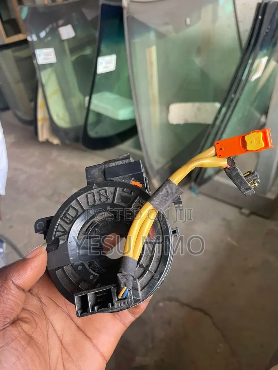 Yaris 2010 Horn Plate