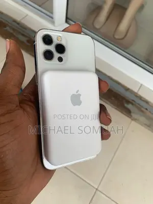 Apple Magsafe Battery Pack