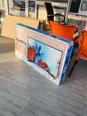 Uniquely Designed Samsung 43N5000 43” Flat Full HD Tv.