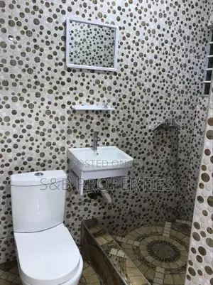 2bdrm House in Ashomang Estate for sale