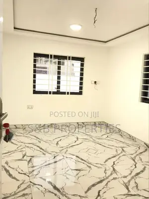 2bdrm House in Ashomang Estate for sale