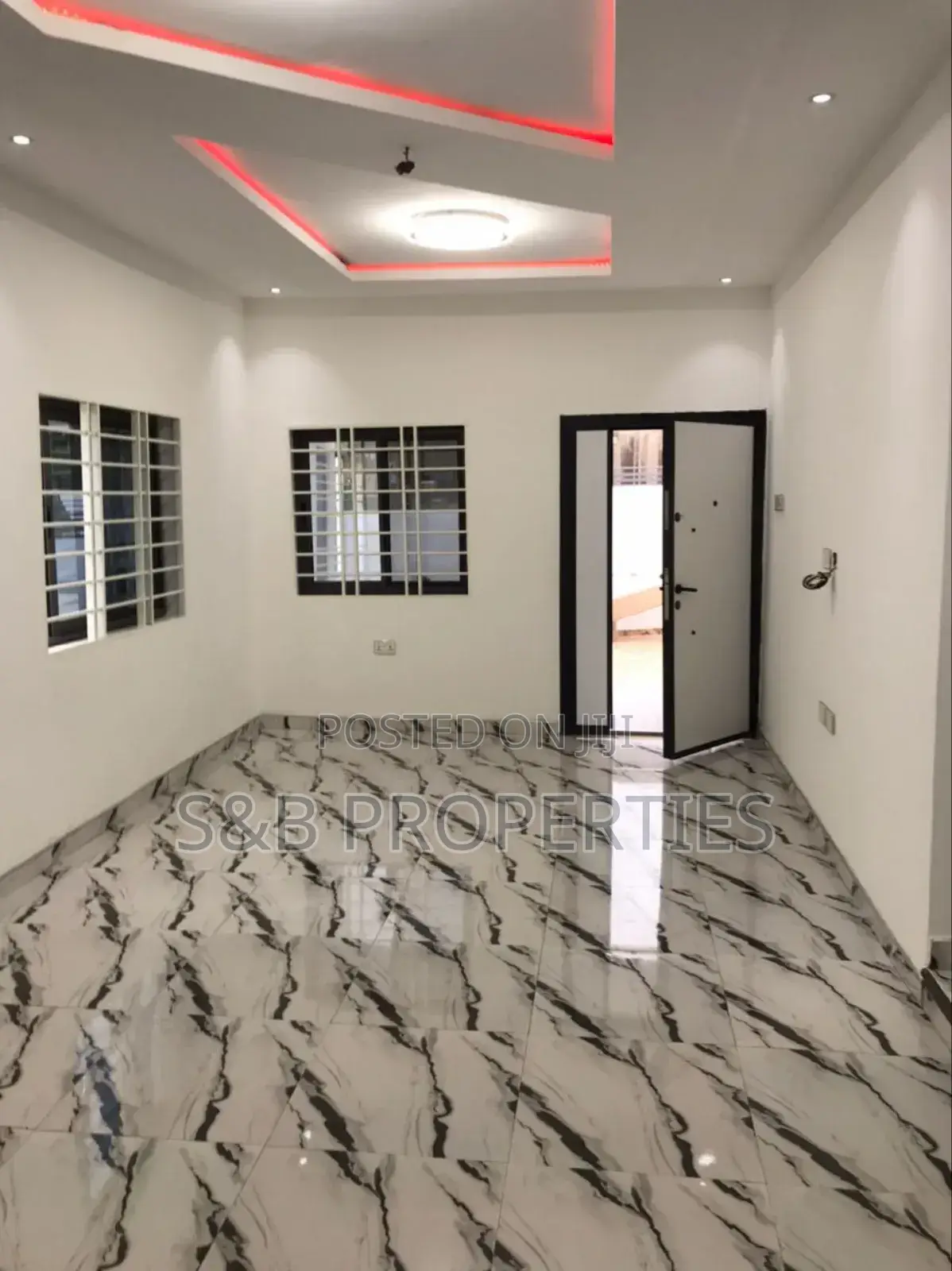 2bdrm House in Ashomang Estate for sale