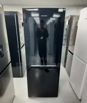 Brilliant SAMSUNG-290LTR-DOUBLE-DOOR-BOTTOM-FREEZER