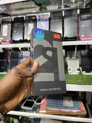 New Samsung Galaxy S21 Ultra 5G 256 GB Black