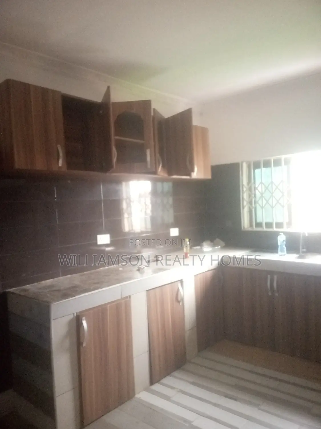 2bdrm Apartment in Community 18 Area, Spintex for rent