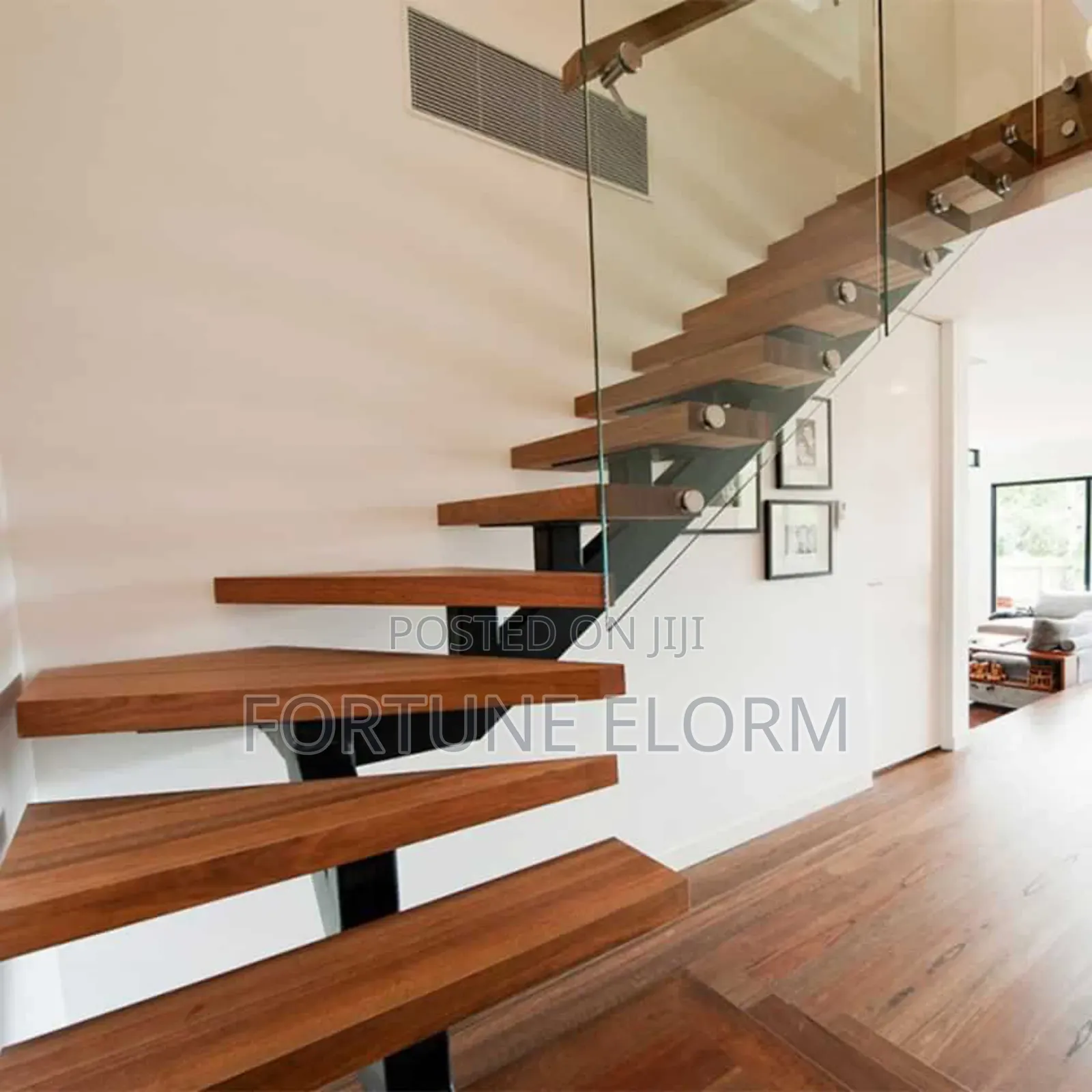Wooden Cantilever Stairs