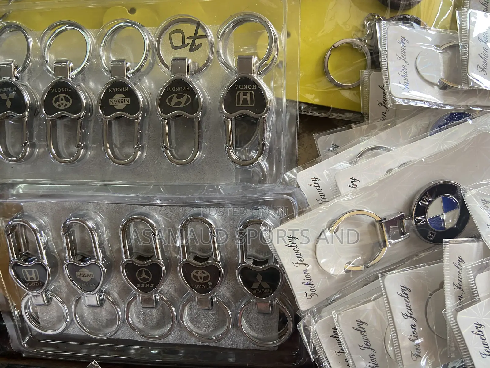 Key Holder Available at Cool Price
