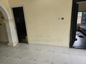 10bdrm House in Fredimens Real, Kumasi Metropolitan for sale
