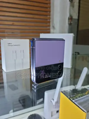 Samsung Galaxy Z Flip4 256 GB Purple