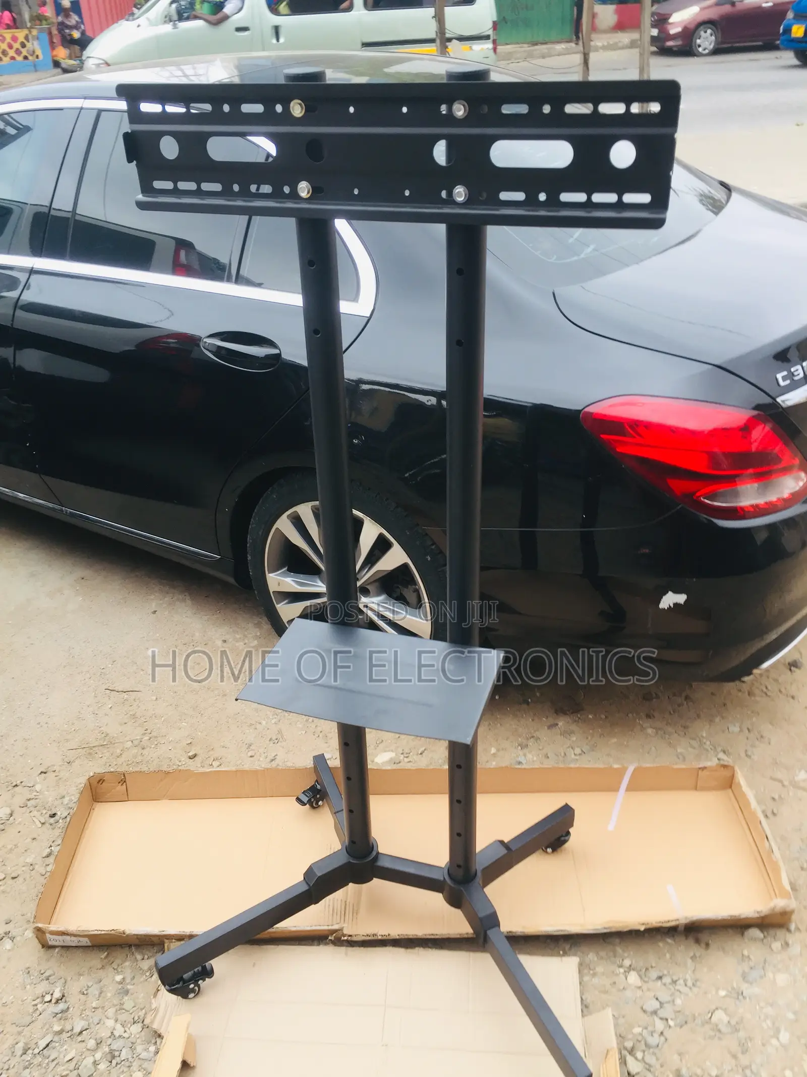 4 Feet Wheels Mobile Trolley Movable Stand(32-70)
