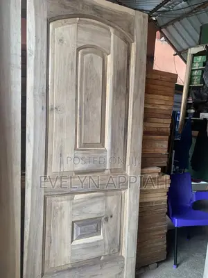 Manzonia Door