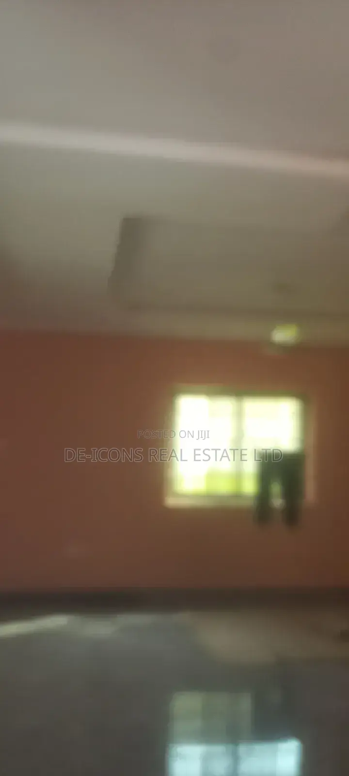 3bdrm Duplex in De-Icons Real Estate, Awutu Senya East Municipal