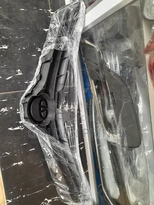 Corolla Top Grille 014-016