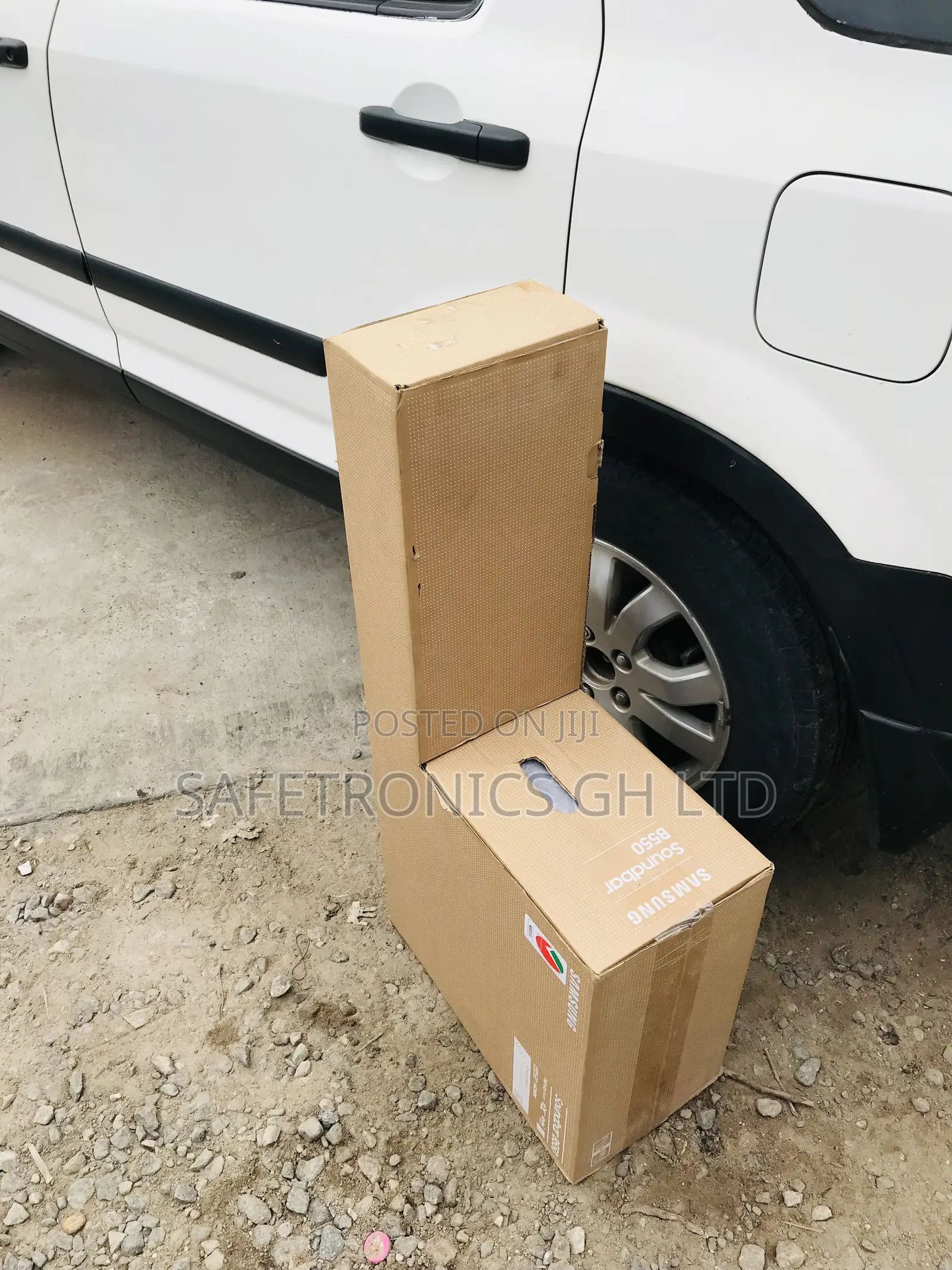 Fabulous B550 Wireless Bluetooth Samsung Soundbar 
