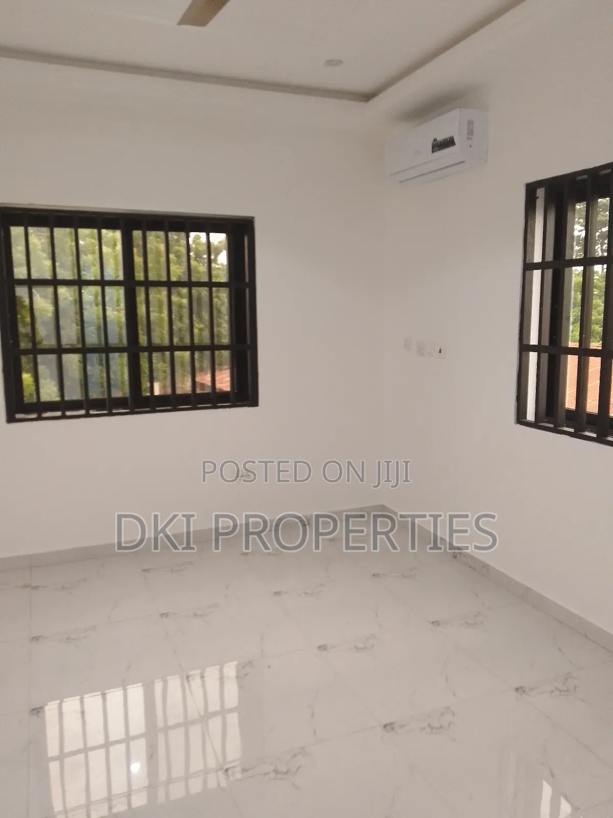 3bdrm House in Dki Properties, Adenta for sale