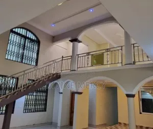 5bdrm Duplex in Camp Road, Awutu Senya East Municipal for sale