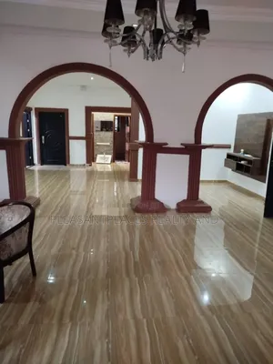 4bdrm House in Pleasantplaces, Parakuo Estate for sale